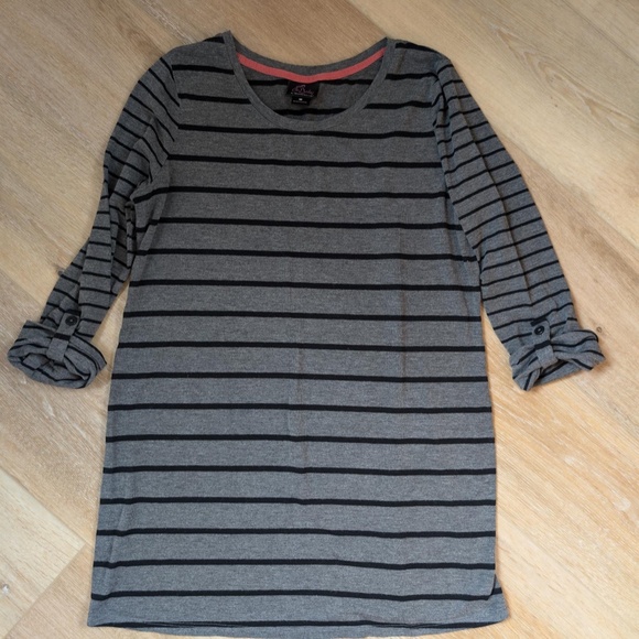 Oh Baby Maternity Top - Picture 2 of 3